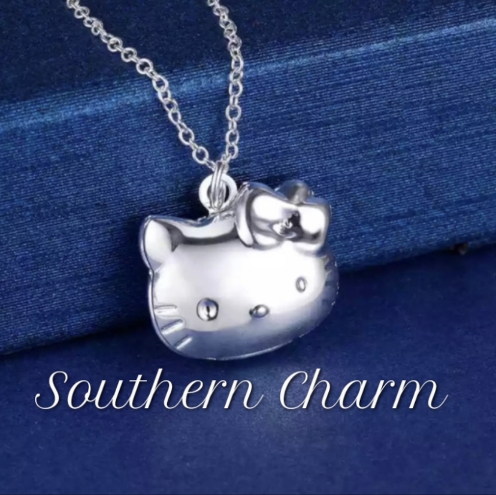 🆕 Hello Kitty Sterling Silver Necklace Locket. - Picture 2 of 6